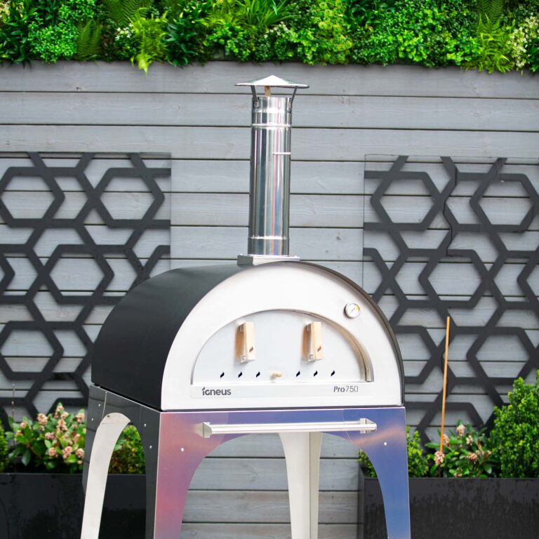 Igneus Pro 750 wood fired pizza oven - outdoor shot - igneus wood fired pizza ovens uk