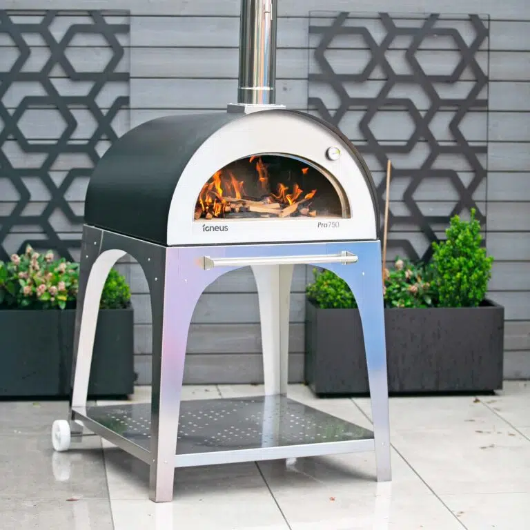 Igneus Pro 750 wood fired pizza oven - outdoor shot - igneus wood fired pizza ovens uk - with stand