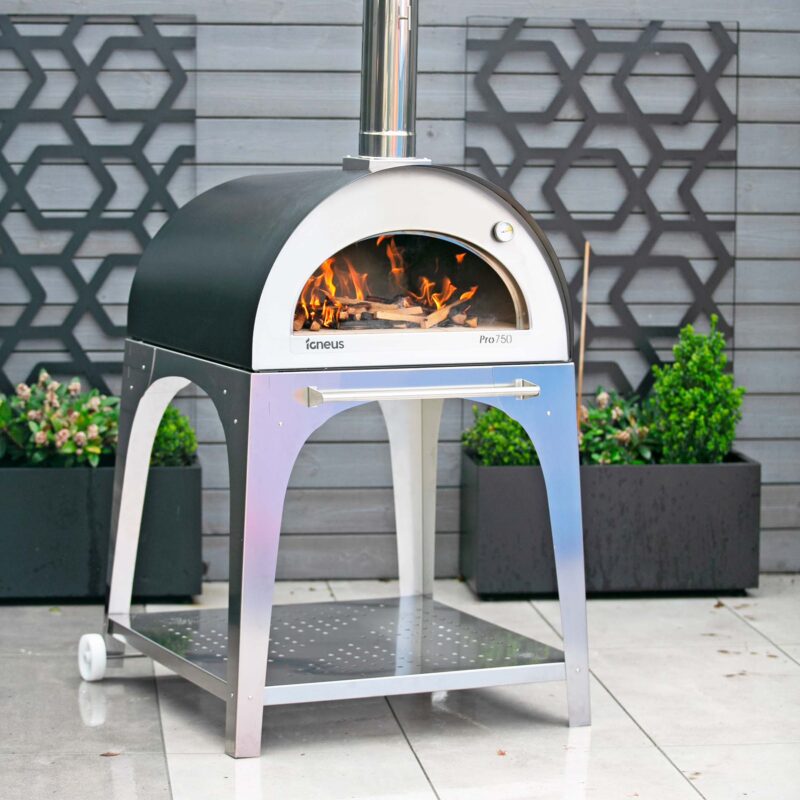 Igneus Pro 750 wood fired pizza oven - outdoor shot - igneus wood fired pizza ovens uk - with stand