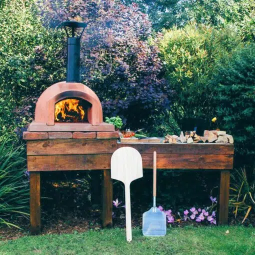 Igneus Ceramiko 600 wood fired pizza oven - lifetsyle shot 10 -WB