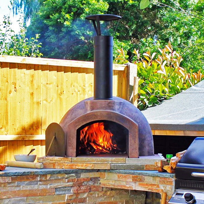 Igneus Ceramiko 600 wood fired pizza oven