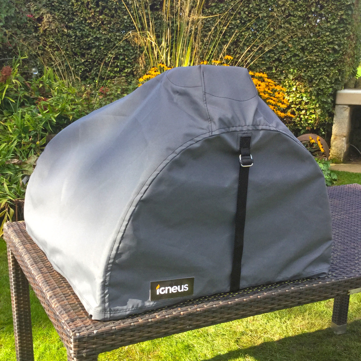 Igneus Classico wood fired pizza oven cover