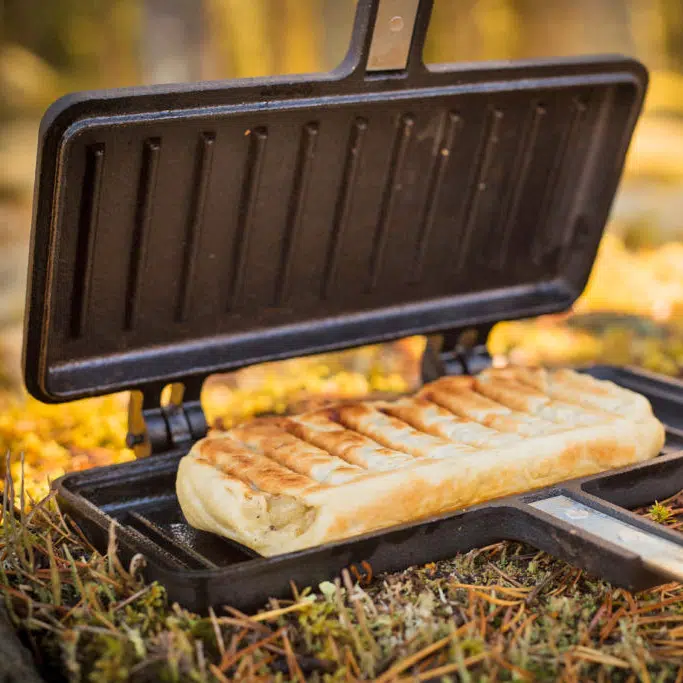 Toast iron cast iron - pizza oven accessories uk