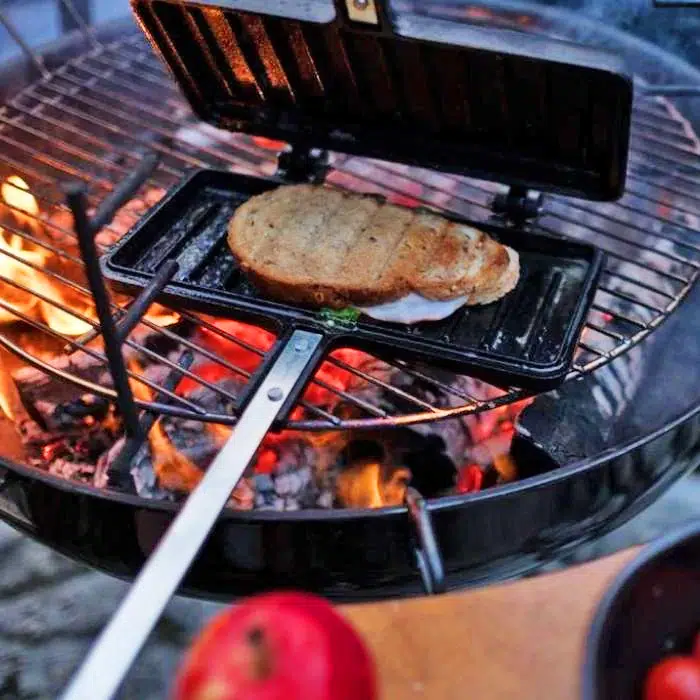 Toast iron cast iron - pizza oven accessories uk