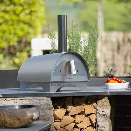 Igneus Minimo portable wood fired garden pizza oven
