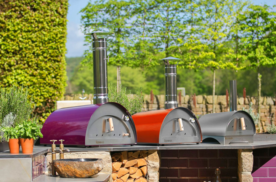 Igneus Family Range wood fired pizza ovens - minimo, bambino, classico - Igneus wood fired pizza ovens uk