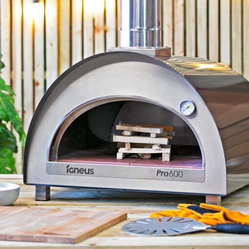Igneus Pro 600 wood fired pizza oven - igneus professional firebricks