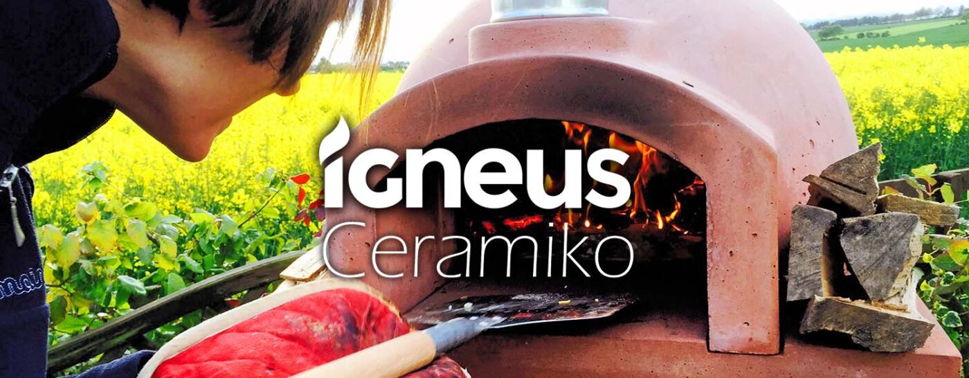 Igneus Ceramiko wood fired pizza oven