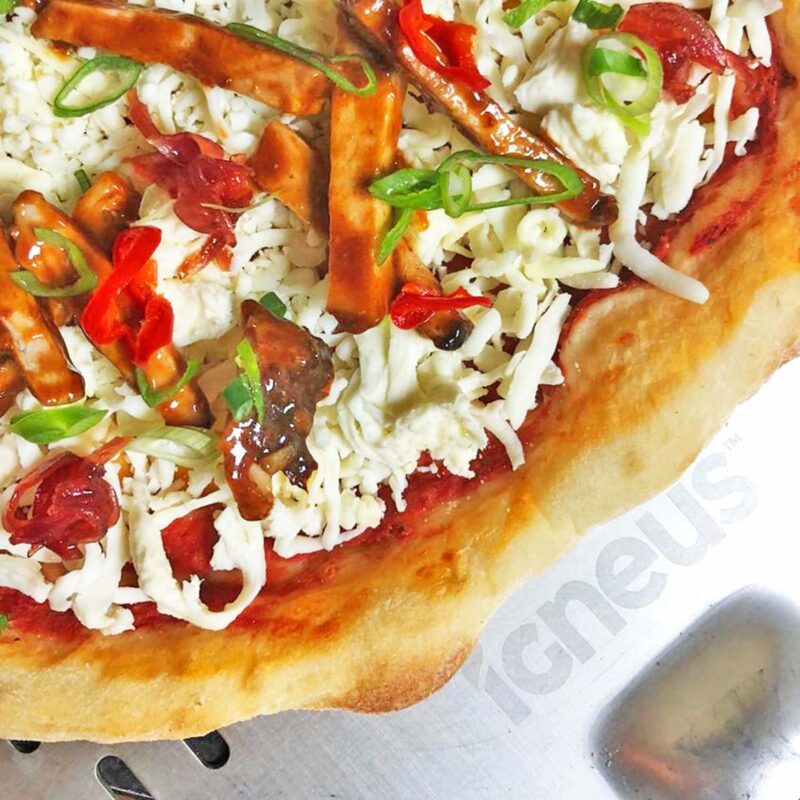 Chesca’s Sweet Cajun BBQ Pork Pizza - Igneus Ambassador - Igneus wood fired pizza ovens