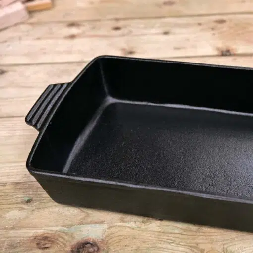 Igneus Cast Iron Roasting Pan - Igneus wood fired pizza oven - lifestyle
