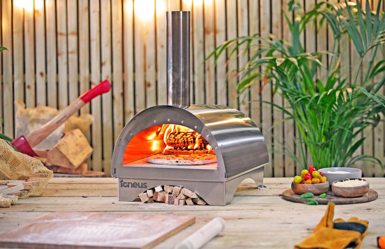 Igneus Minimo portable wood fired pizza oven - igneus pizza ovens uk