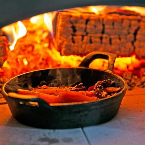 Igneus Pro Cast Iron Sizzler Pan with wooden serving board -