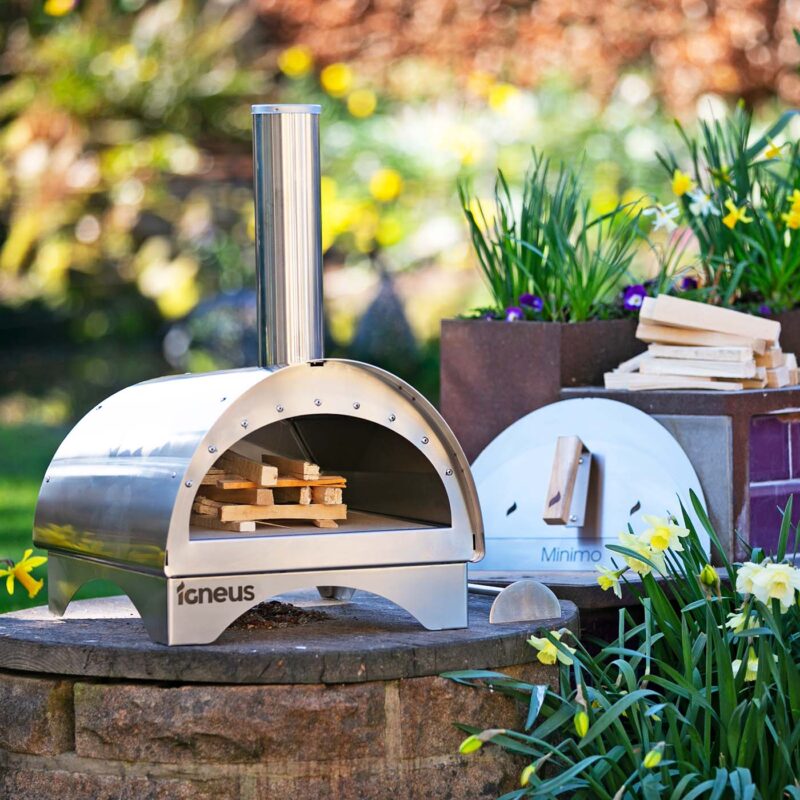 Igneus Minimo portable wood fired pizza oven