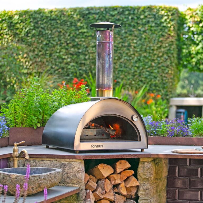 Igneus Classico wood fired pizza oven