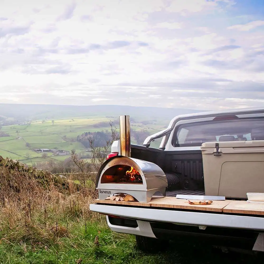 Igneus minimo portable wood fired pizza oven