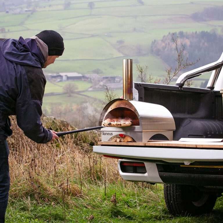 Igneus minimo portable wood fired pizza oven