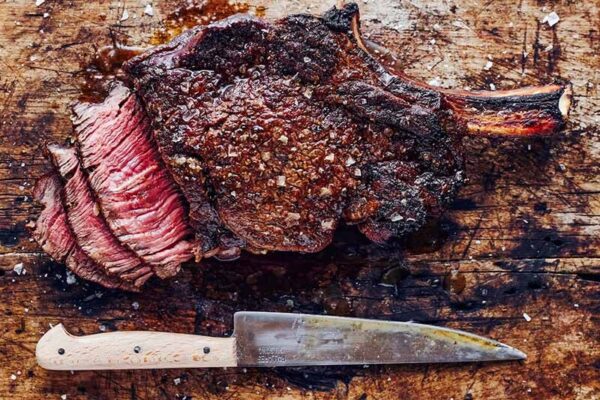 Steak cooked igneus pizza oven